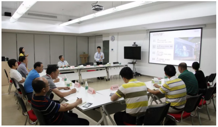 中鎵半導(dǎo)體：市人大常委會(huì)到我司調(diào)研企石鎮(zhèn)高新科技企業(yè)發(fā)展情況(圖3)